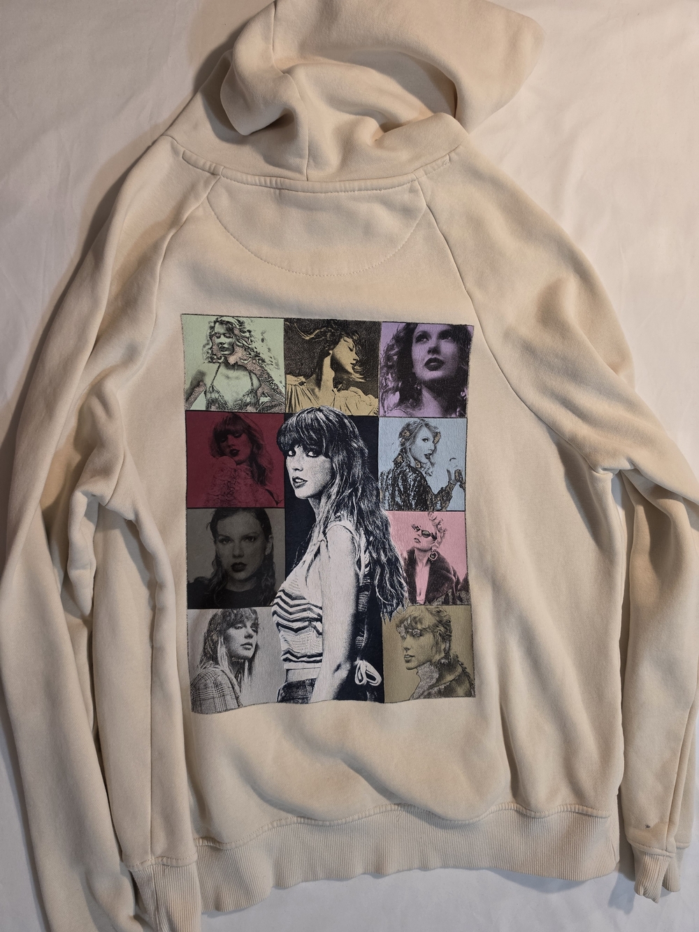 Taylor Swift Cream Crewneck Sweatshirt - The Eras Tour - Picture 2 of 7
